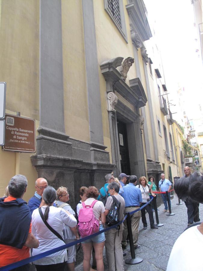 Bed and Breakfast I Dioscuri Napoli Esterno foto